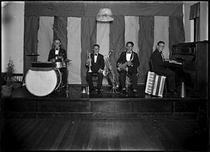Dance band, Power House collection