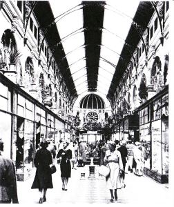 Block Arcade with Gog and Magog